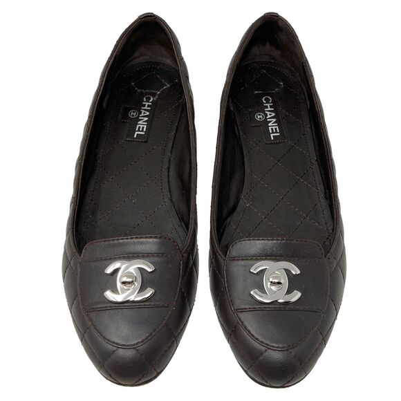 Chanel Brown Quilted Lambskin CC Logo Loafers Flats Size 37.5 / US 7–7.5 - Picture 1 of 10
